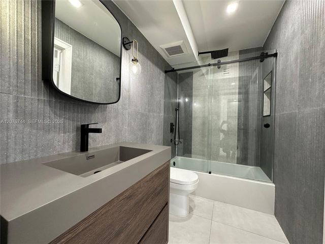 2030 S Ocean Drive 1611, Hallandale Beach, FL 33009
