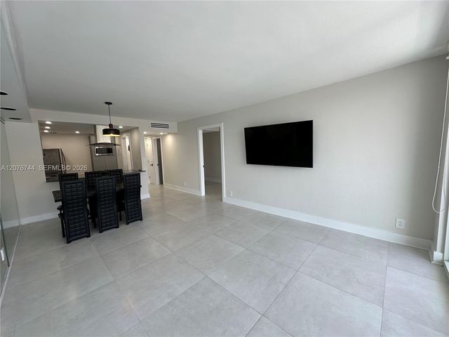 2030 S Ocean Drive 1611, Hallandale Beach, FL 33009