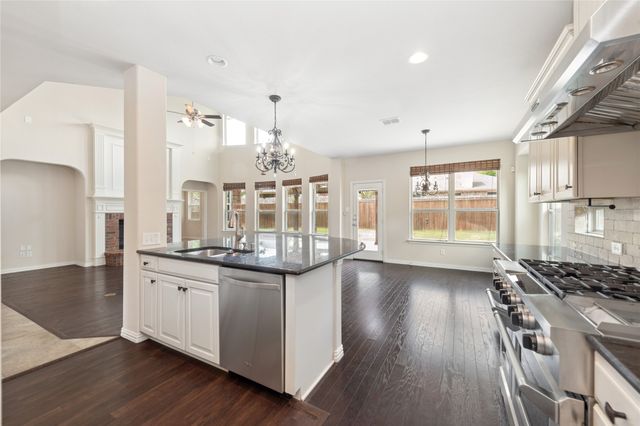 12571 Valley Spring Drive, Frisco, TX 75035