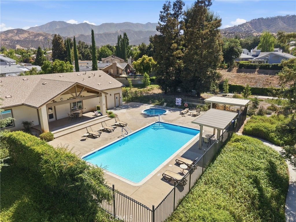 Image 4 of property listing at 36153 Senna, Yucaipa, CA 92399