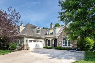 1221 TARTAN PL, Columbia, MO 65203