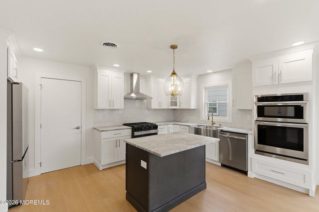 46 Auburn Road, Toms River, NJ 08757