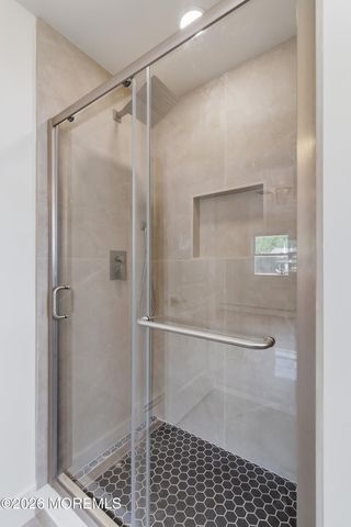 46 Auburn Road, Toms River, NJ 08757