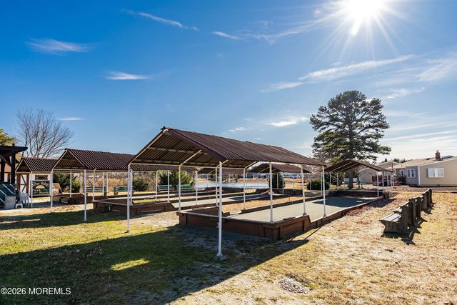 46 Auburn Road, Toms River, NJ 08757