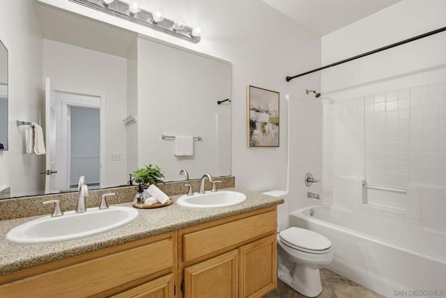 5414 Toucanet Court, Oceanside, CA 92057