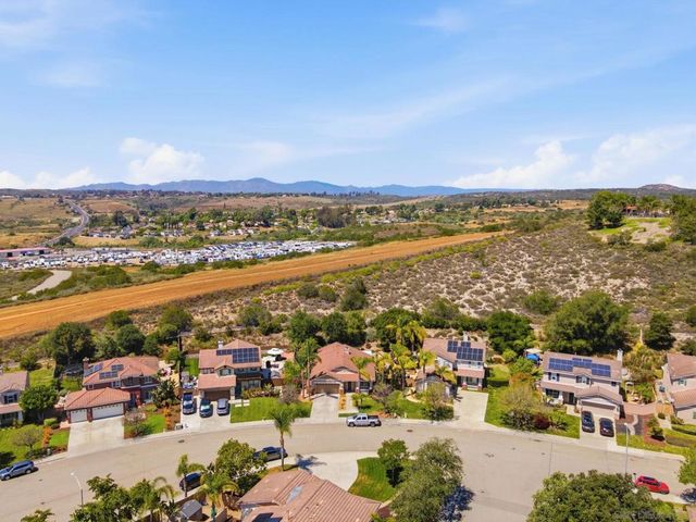 5414 Toucanet Court, Oceanside, CA 92057