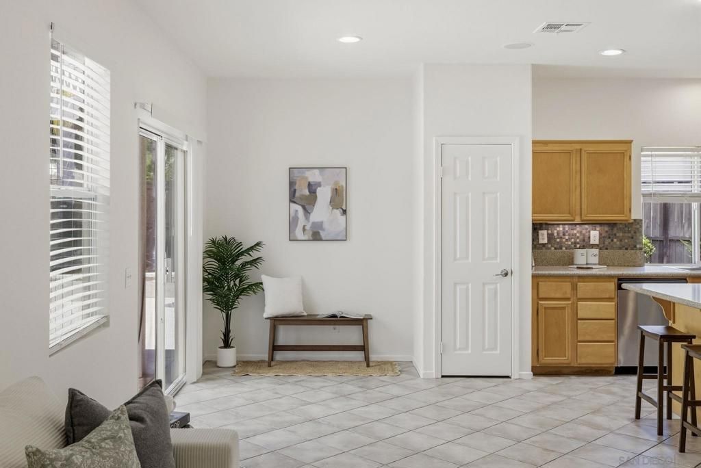 Image 12 of property listing at 5414 Toucanet Court, Oceanside, CA 92057