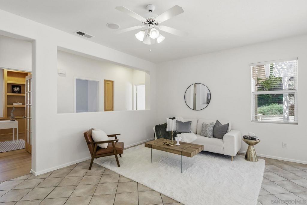 Image 8 of property listing at 5414 Toucanet Court, Oceanside, CA 92057