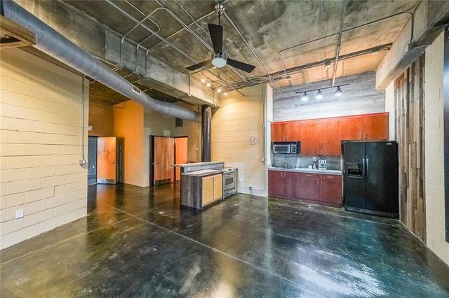 319 Atlanta SE Street 110, Marietta, GA 30060
