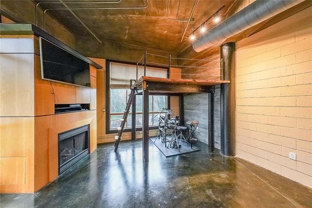 319 Atlanta SE Street 110, Marietta, GA 30060