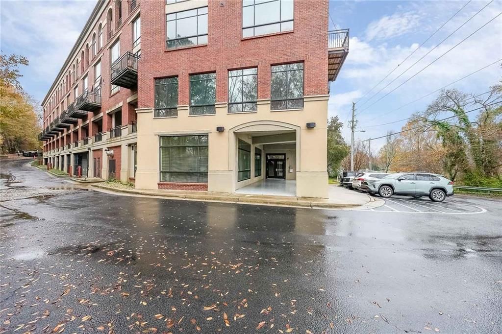 319 Atlanta SE Street 110, Marietta, GA 30060
