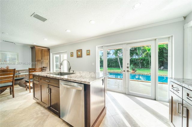 10320 SW 91st St, Miami, FL 33176