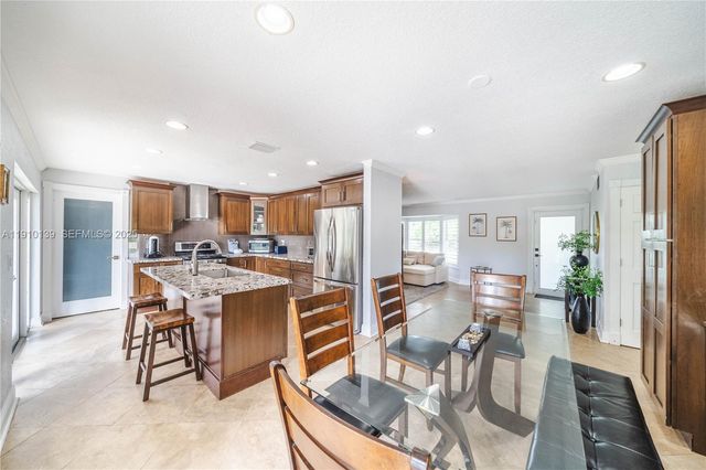 10320 SW 91st St, Miami, FL 33176