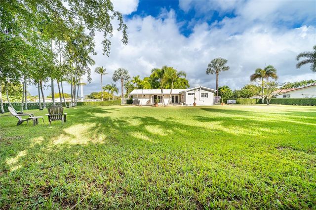 10320 SW 91st St, Miami, FL 33176