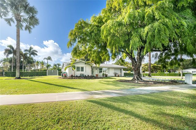 10320 SW 91st St, Miami, FL 33176