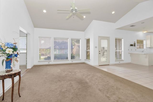 106 Fairway View Court, Conroe, TX 77356