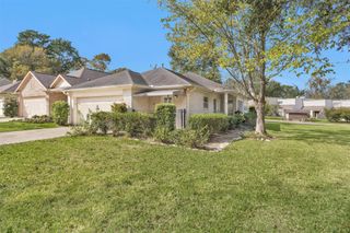 106 Fairway View Court, Conroe, TX 77356
