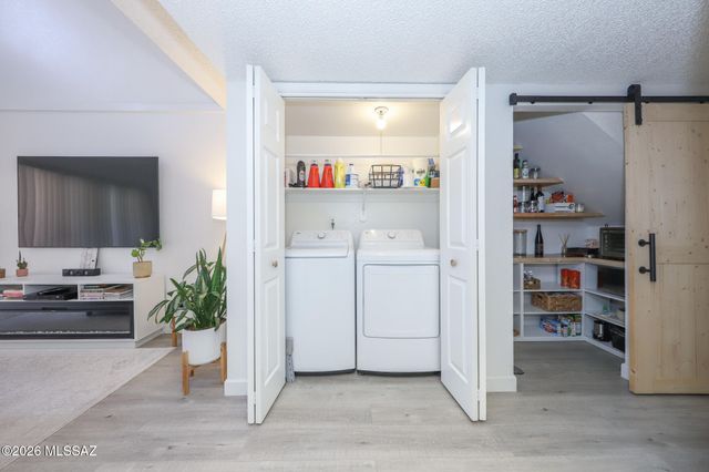 913 N Balachai Lane, Tucson, AZ 85748