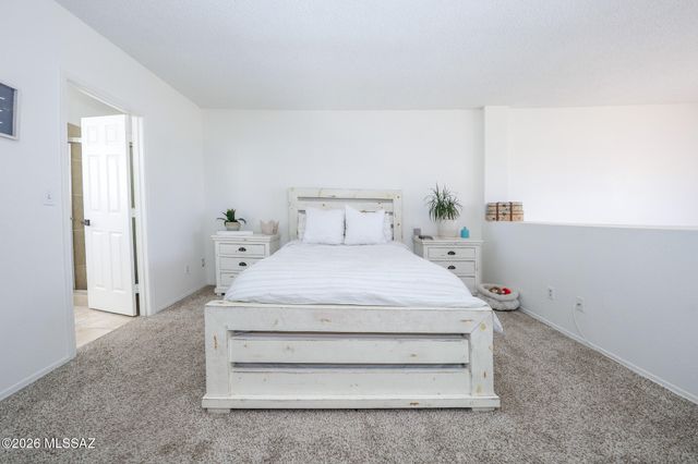 913 N Balachai Lane, Tucson, AZ 85748