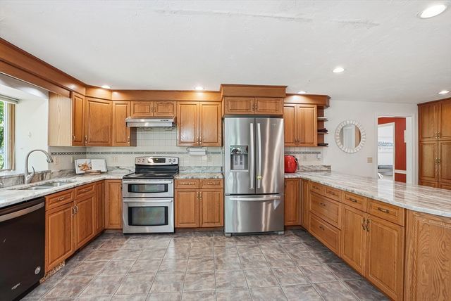 40 Granite Street, Hopkinton, MA 01748
