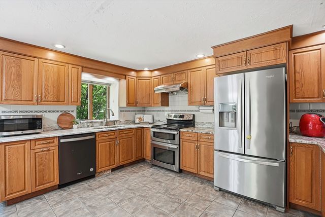 40 Granite Street, Hopkinton, MA 01748