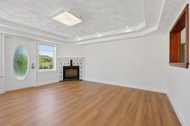 11 3rd Ave, Chelmsford, MA 01863
