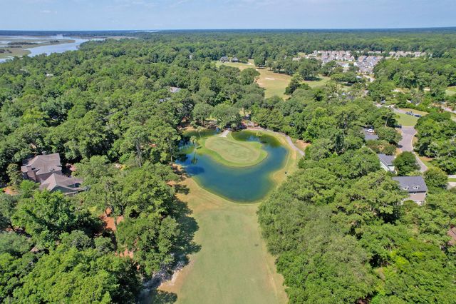 5276 7th Green Drive, Hollywood, SC 29449