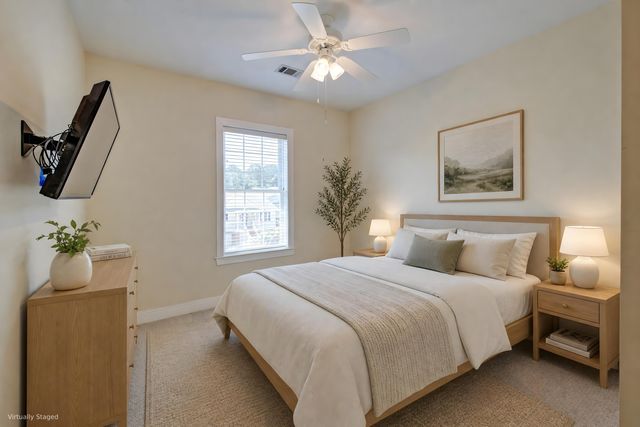5276 7th Green Drive, Hollywood, SC 29449