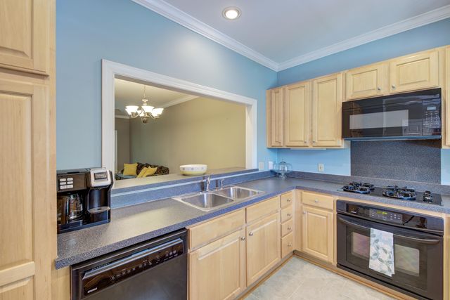 5276 7th Green Drive, Hollywood, SC 29449