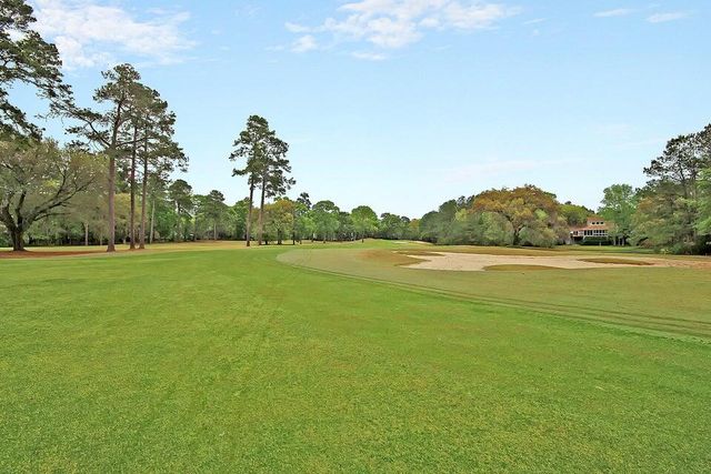 5276 7th Green Drive, Hollywood, SC 29449