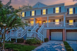 5276 7th Green Drive, Hollywood, SC 29449