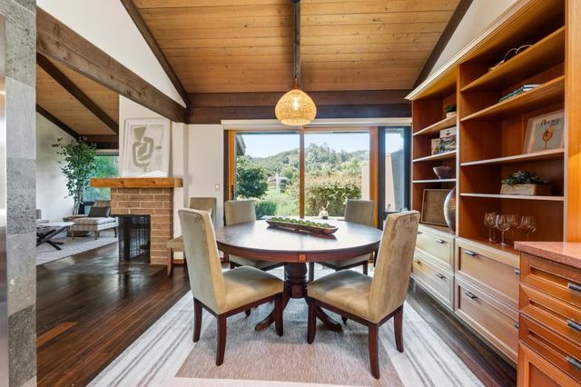 7026 Valley Greens Circle 17, Carmel, CA 93923