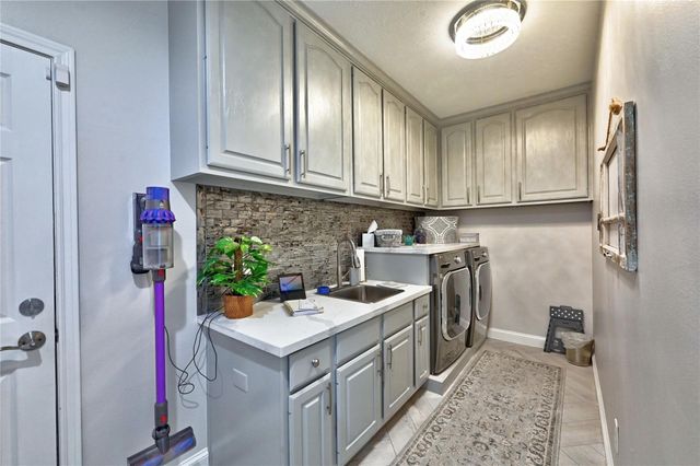 15461 Bedford Lane, Conroe, TX 77384