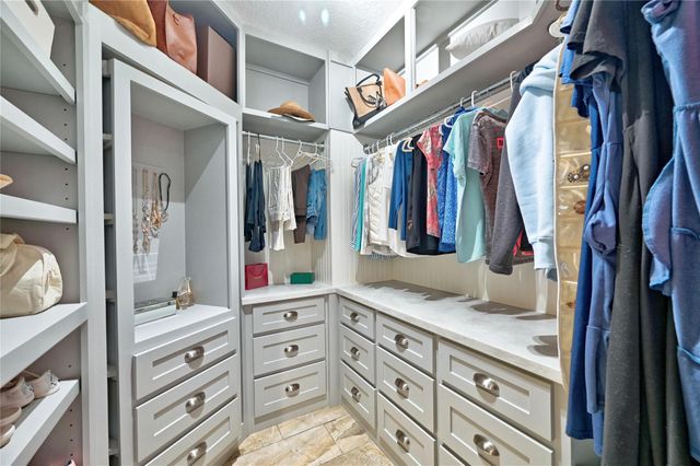 15461 Bedford Lane, Conroe, TX 77384