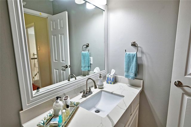 15461 Bedford Lane, Conroe, TX 77384