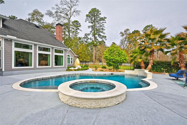 15461 Bedford Lane, Conroe, TX 77384