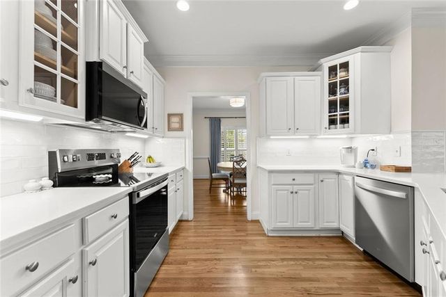 6595 Pond View Court, Clermont, GA 30527