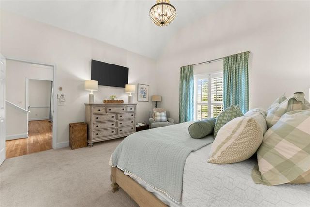 6595 Pond View Court, Clermont, GA 30527