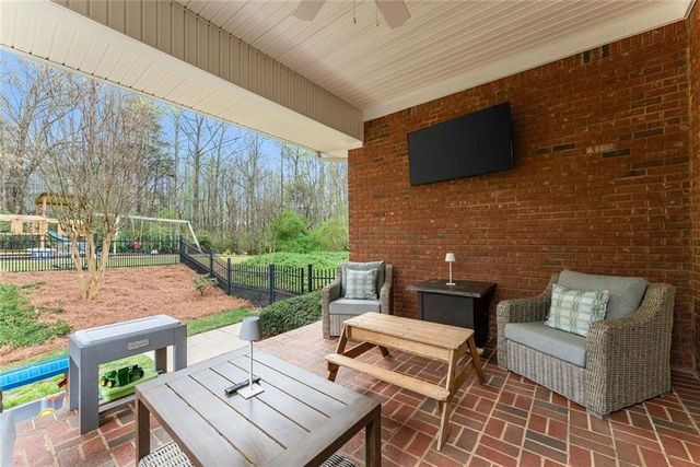 6595 Pond View Court, Clermont, GA 30527