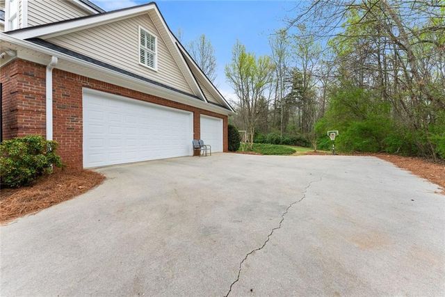 6595 Pond View Court, Clermont, GA 30527
