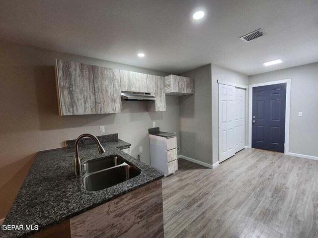 7838 Mount Latona Drive A, El Paso, TX 79904