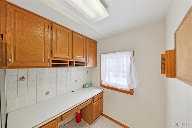 1071 Livingston Street, Carlyle, IL 62231