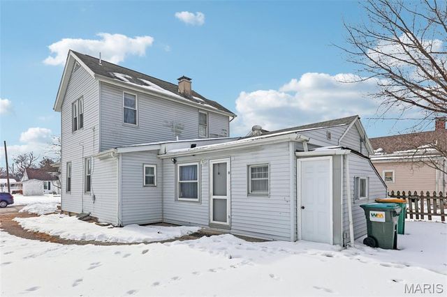 1071 Livingston Street, Carlyle, IL 62231