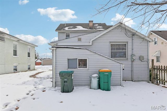 1071 Livingston Street, Carlyle, IL 62231