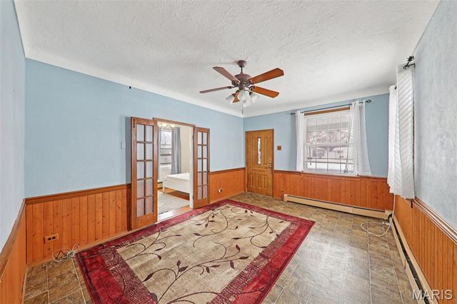 1071 Livingston Street, Carlyle, IL 62231