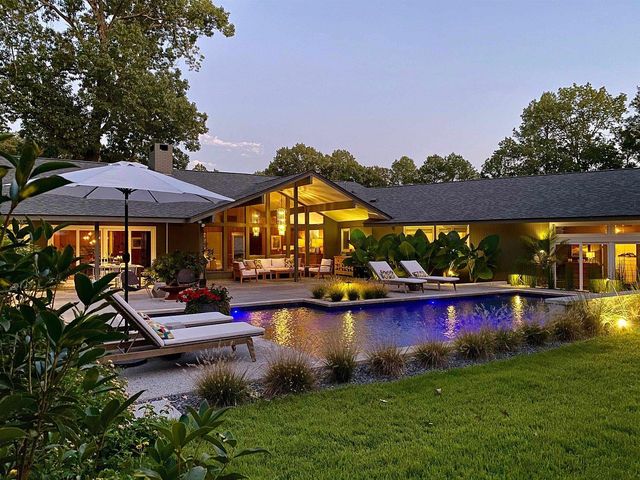349 SHADY WOODS CV, Memphis, TN 38120