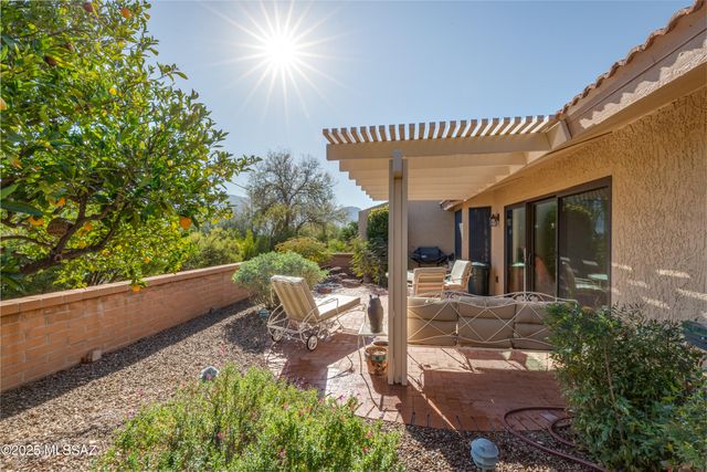 14032 N Green Tree Drive, Oro Valley, AZ 85755