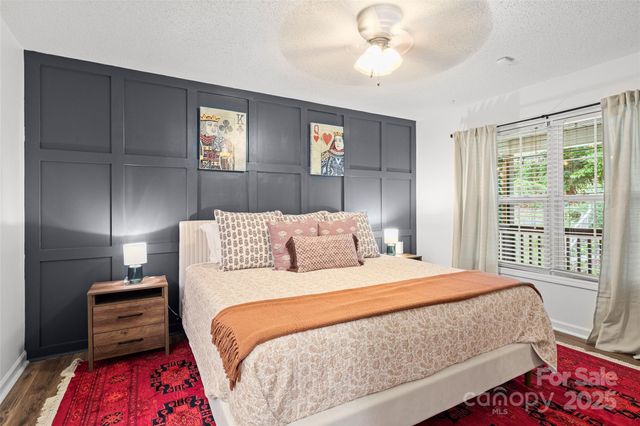 28 Grove Garden Avenue, Candler, NC 28715