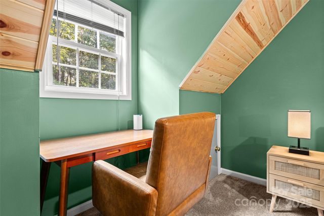 28 Grove Garden Avenue, Candler, NC 28715