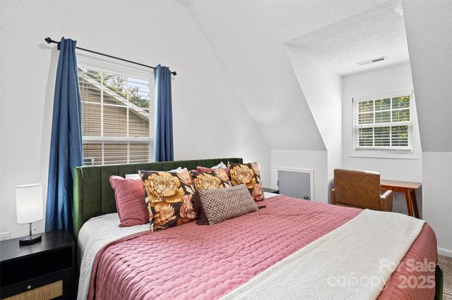 28 Grove Garden Avenue, Candler, NC 28715